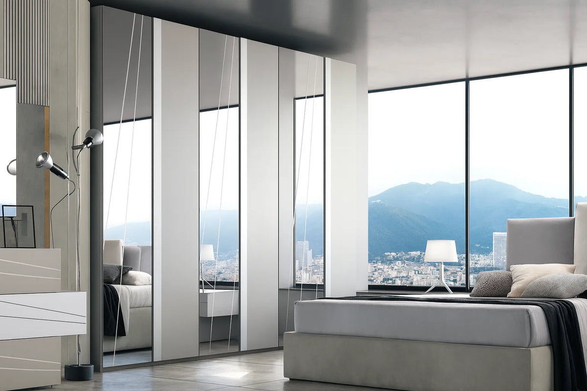 Camera da letto moderna Londra con letto contenitore e armadio con specchi glitter