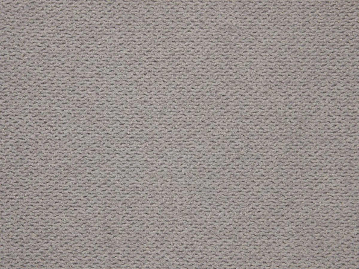 Letto Vienna una piazza e mezza in tessuto idrorepellente con contenitore e testata con bottoni cristal. Design moderno, pratico e raffinato.