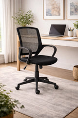 Sedia da ufficio Mesh ergonomica in tessuto a rete nera con braccioli e base a 5 razze.