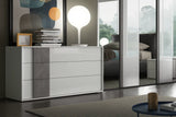 Camera da letto moderna Lussemburgo in bianco lucido e cemento con letto contenitore e armadio con specchi