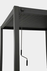 Pergola bioclimatica antracite 3x3,6 m con lamelle orientabili e struttura in alluminio
