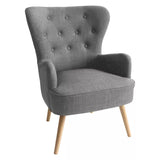 Poltrona Giulietta in tessuto Oxford antimacchia con schienale ergonomico trapuntato e piedini in legno, ideale per soggiorno, studio o camera da letto.