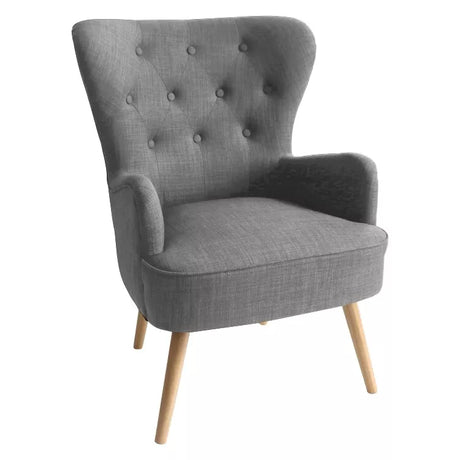 Poltrona Giulietta in tessuto Oxford antimacchia con schienale ergonomico trapuntato e piedini in legno, ideale per soggiorno, studio o camera da letto.