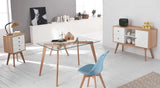 Sedia Carlotta con struttura in legno e seduta in similpelle, design moderno ed elegante