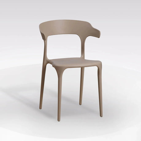 Sedia Francesca moderna in polipropilene color fango con design minimalista