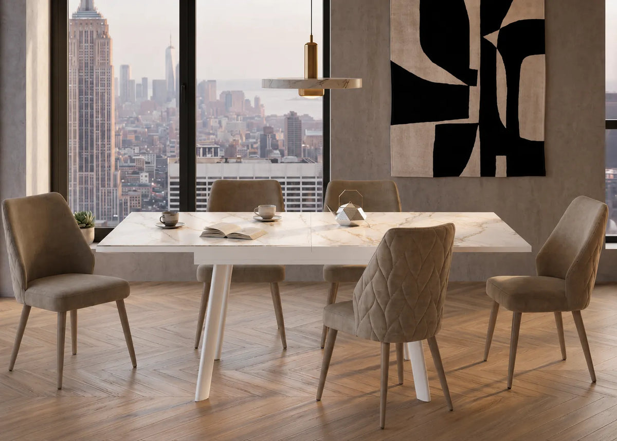 Tavolo allungabile Square 80/160 con piano in ceramica effetto marmo e struttura in metallo verniciato a polvere.