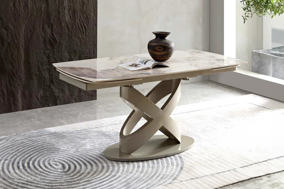 Tavolo IGOR allungabile 160-240 cm con piano in marmo e struttura in metallo nero o champagne

