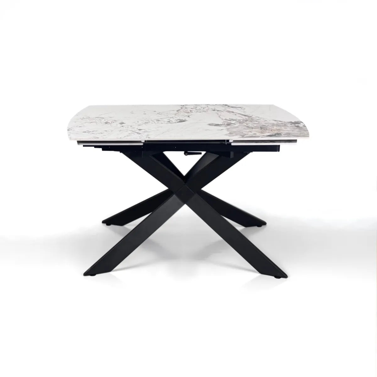 Tavolo Mykonos ovale allungabile con piano in ceramica effetto marmo Onice lucido e basamento nero